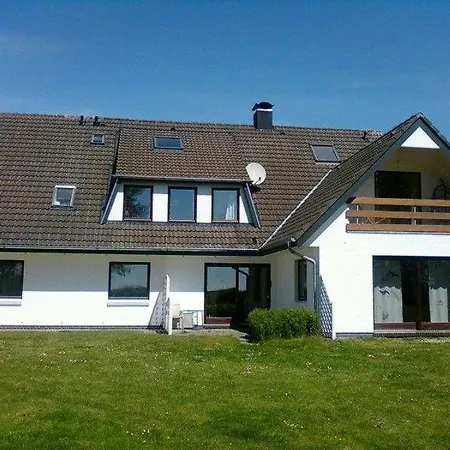 Haus-halligblick-ferienwohnung-hamburger-hallig דירה