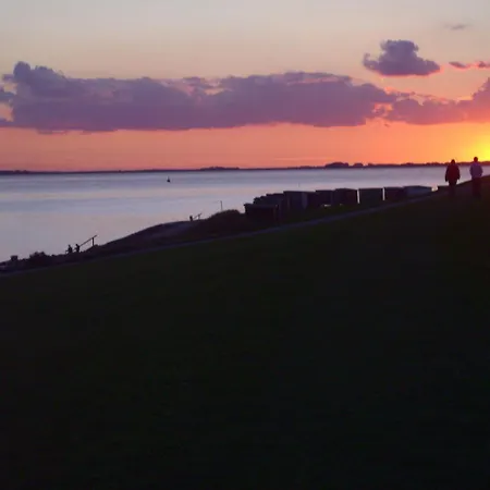 Haus-halligblick-ferienwohnung-hamburger-hallig